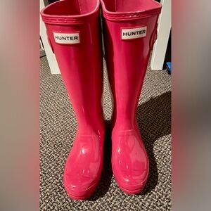 Hunter Vibrant Pink Footwear